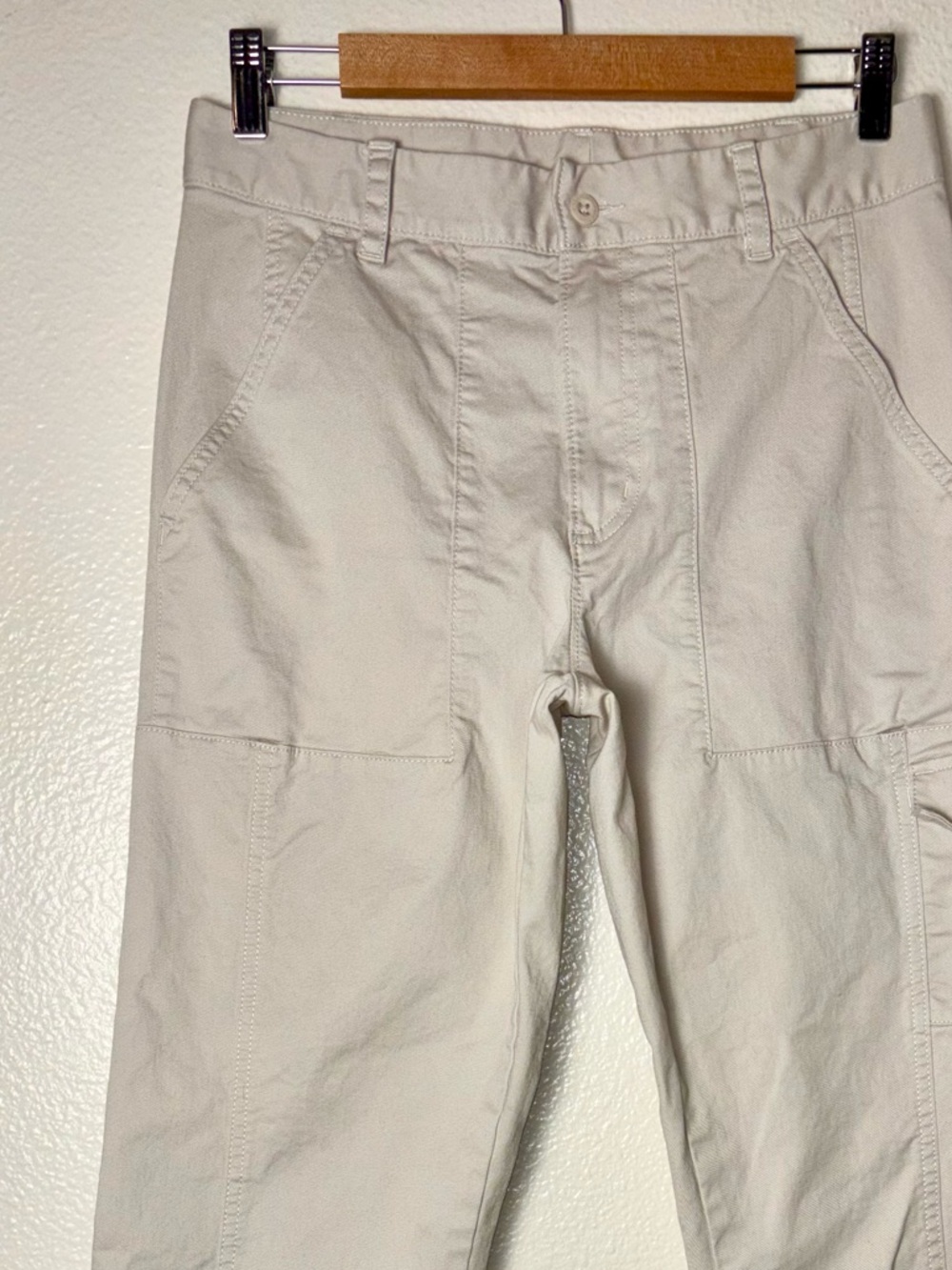Columbia Women's Utility Pants Straight leg Cargo Pocket Size 10 cream/beige - Picture 5 of 16
